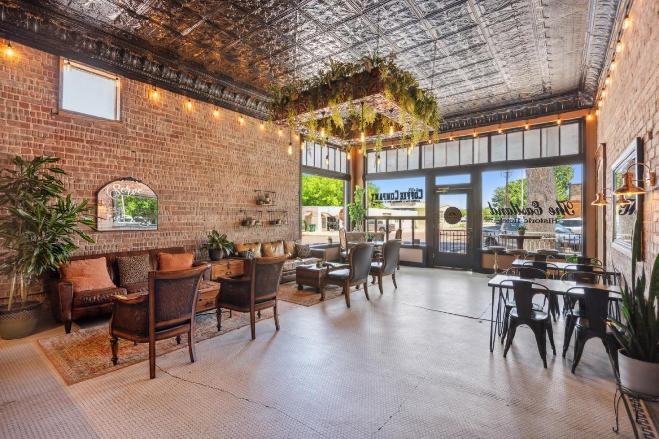 The Eastland Historic Hotel- Imperial Room Exterior photo